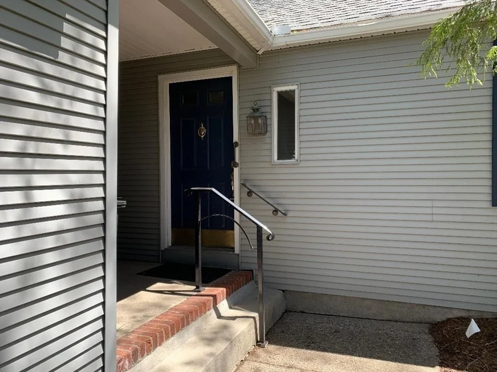 Photo of 320 Maple St