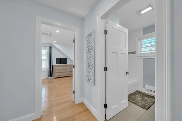 Photo of 35 Holbrook Ave