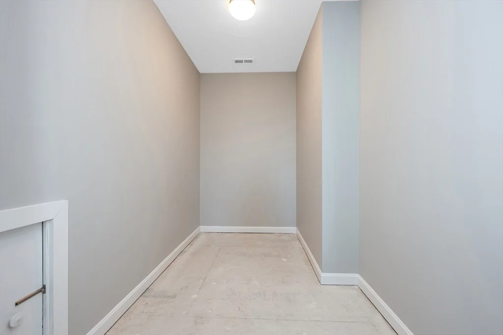 Photo of 19 Oriole Dr