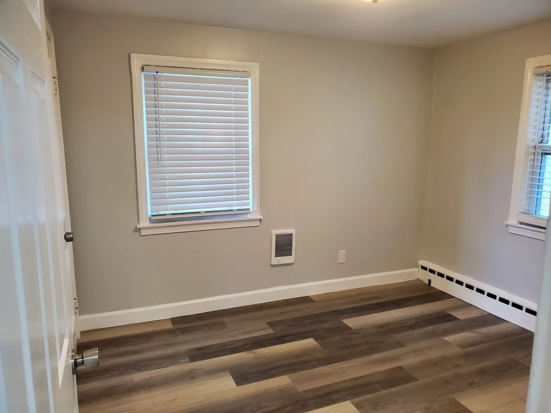 Photo of 725 Bay St