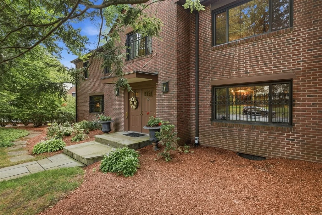 Photo of 5 Rollingwood Dr