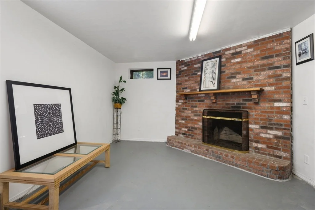 Photo of 2 Whitney Dr
