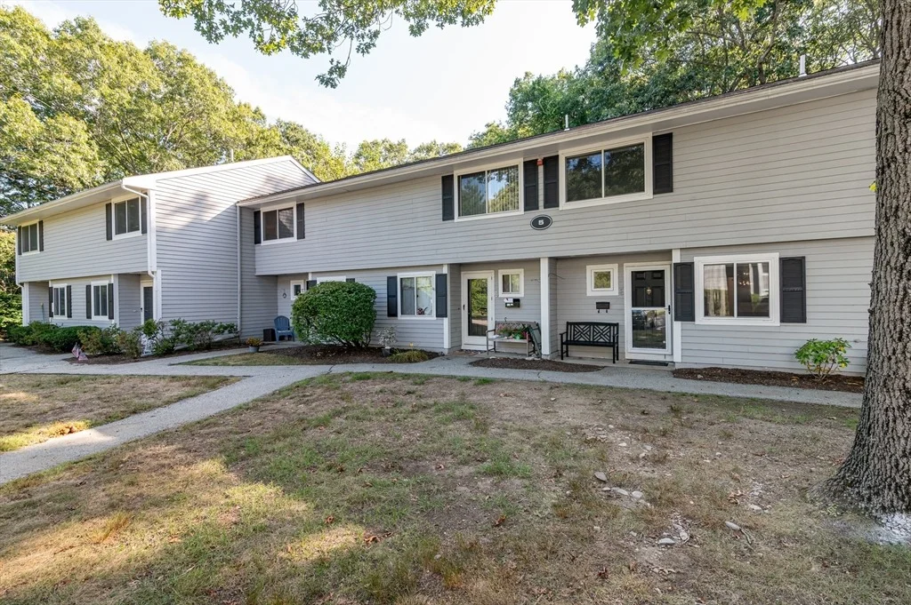 Photo of Unit E at 5 Beals Cove Rd