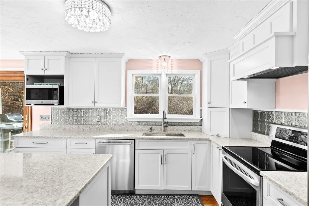 Photo of 4 Sanford St