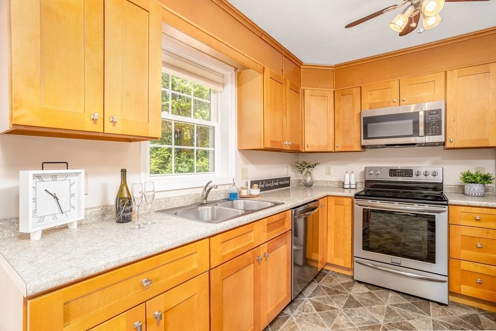 Photo of 380 Leo Drive