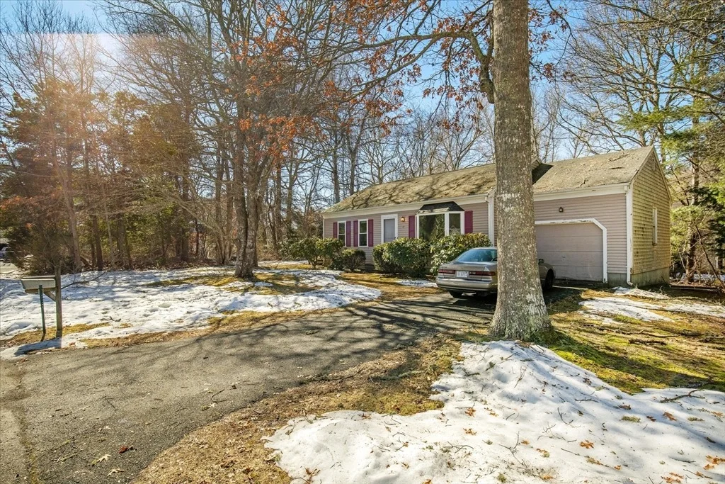 Photo of 47 May Ln
