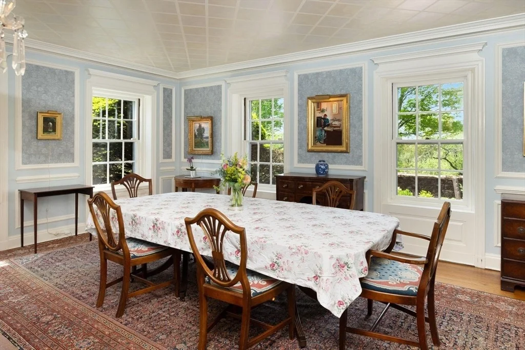 Photo of 82 River Rd