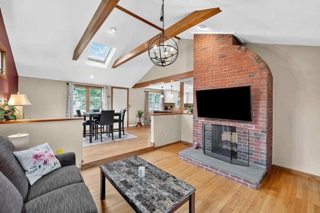 Photo of 95 Albemarle Rd