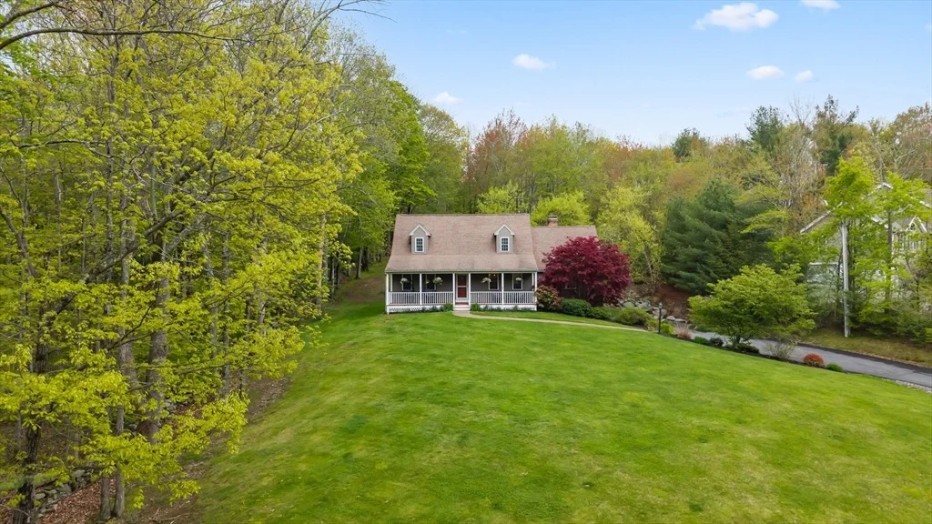 Photo of 13 Thompson Pond Rd