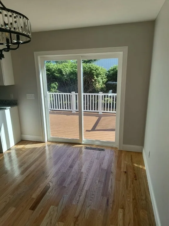 Photo of 8 Emerald Avenue
