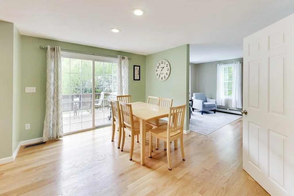 Photo of 24 Meadow Ln