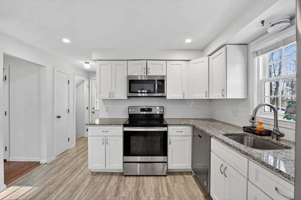 Photo of 15 Flagg Cir