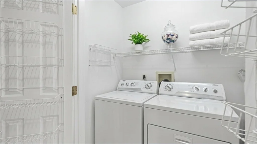 Photo of 39 Venture Dr