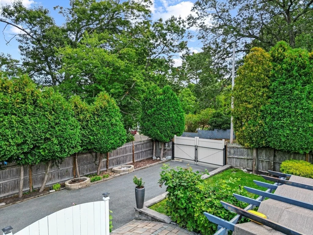 Photo of 39 Pershing Ave