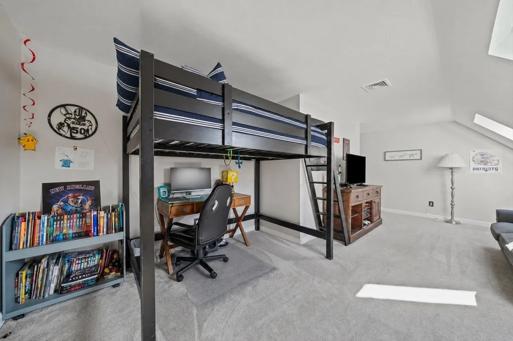 Photo of 114 Longwater Dr
