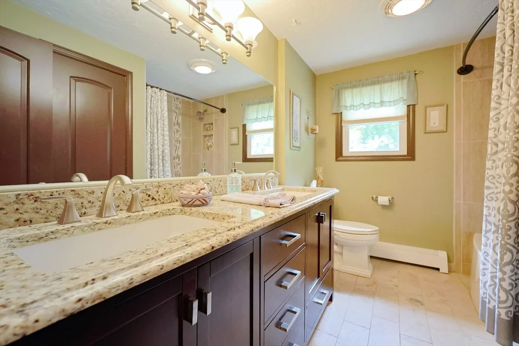 Photo of 7 Sara Dr