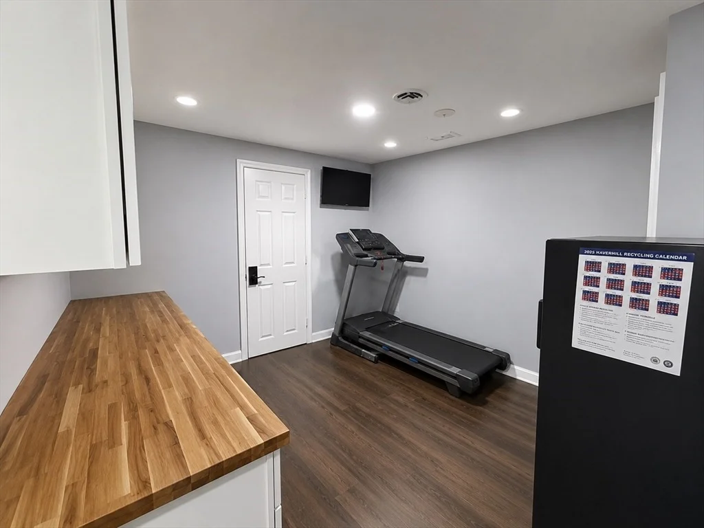 Photo of 25 Winston Cir