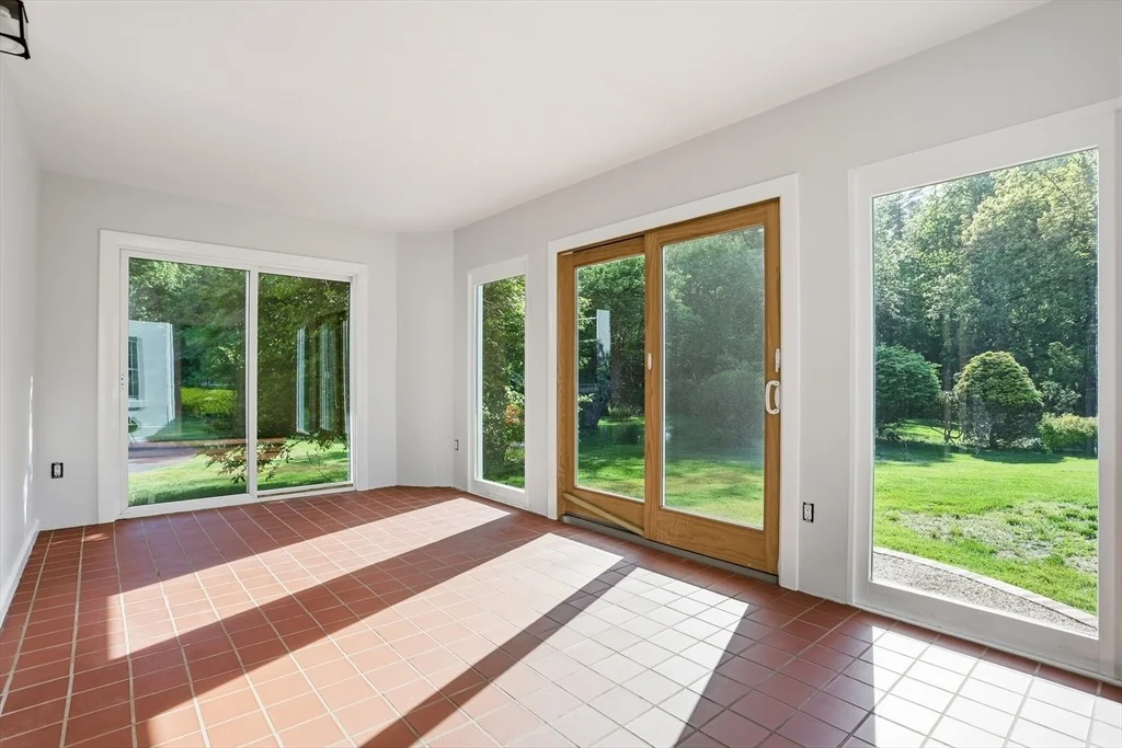 Photo of 106 Bolton Rd