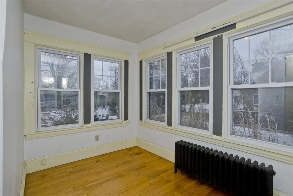 Photo of 29 Rhinebeck Ave