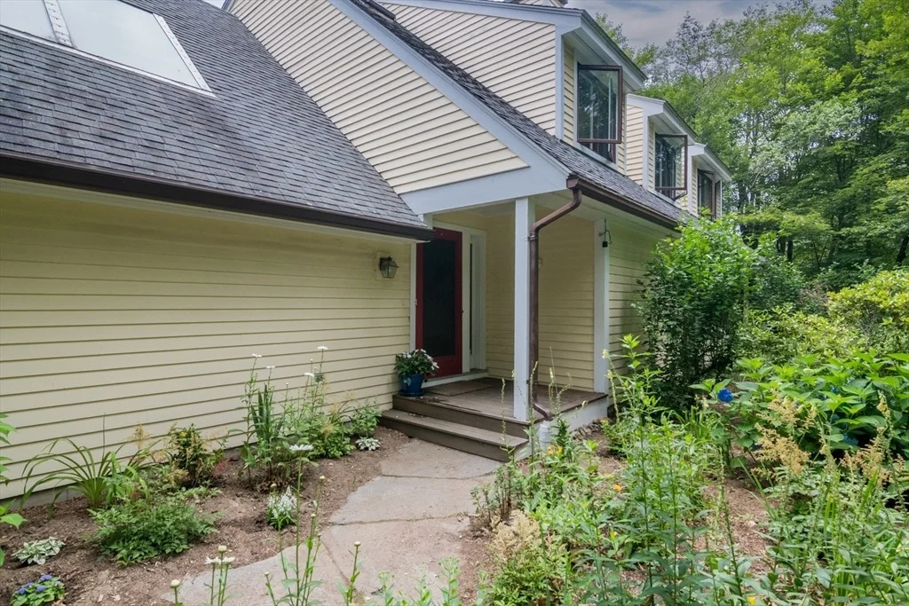 Photo of 12 High Meadow Rd