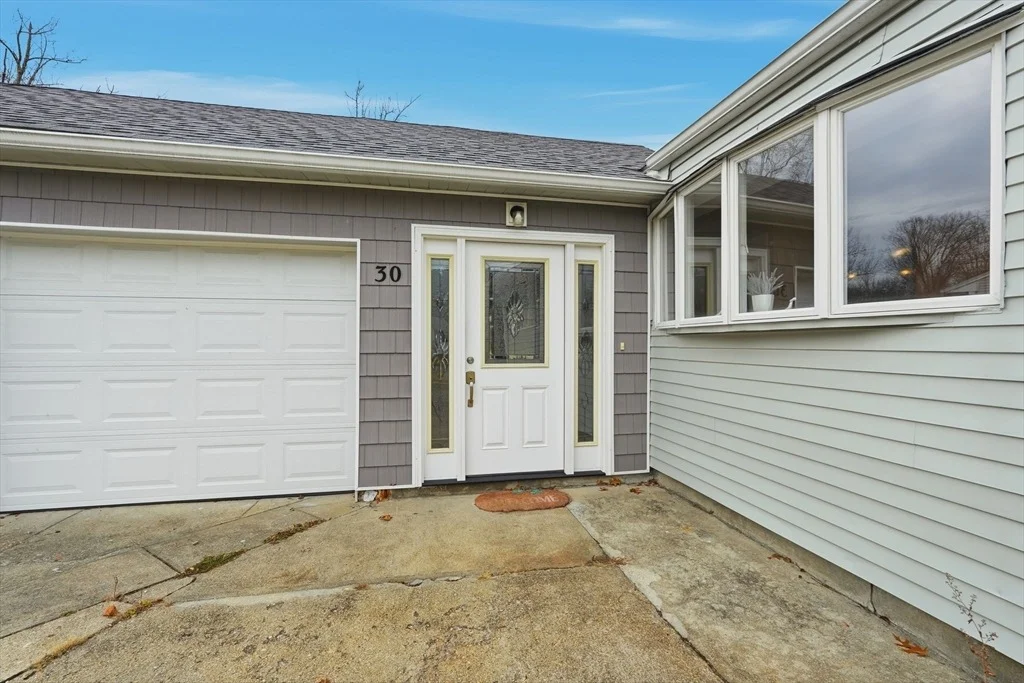 Photo of 30 Jerilis Dr