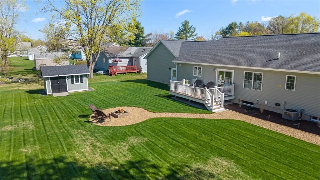 Photo of 17 Brodeur Ave