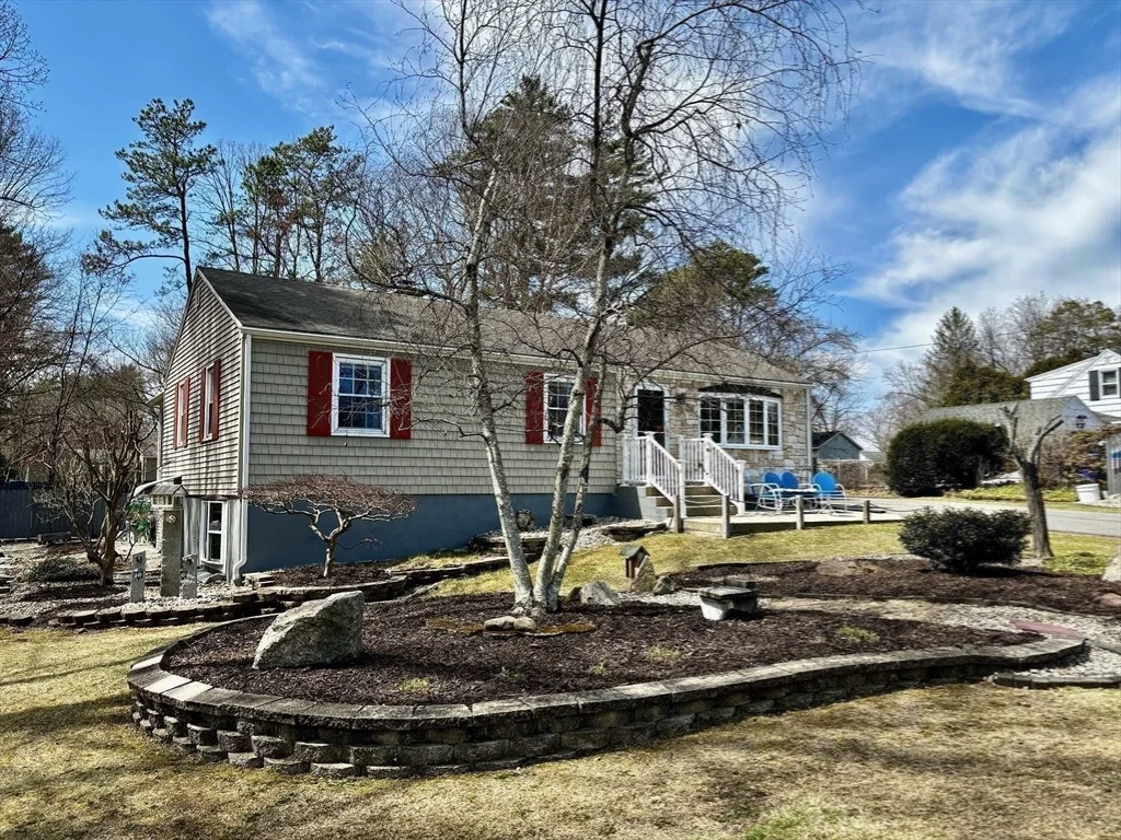 Photo of 96 Clearbrook Dr