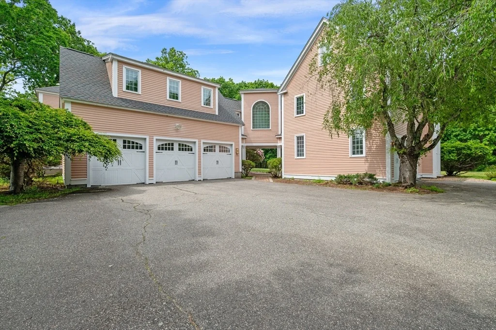 Photo of 15 Darrell Dr.