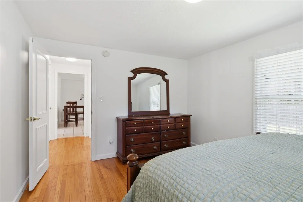 Photo of 22 Rosedale Ave