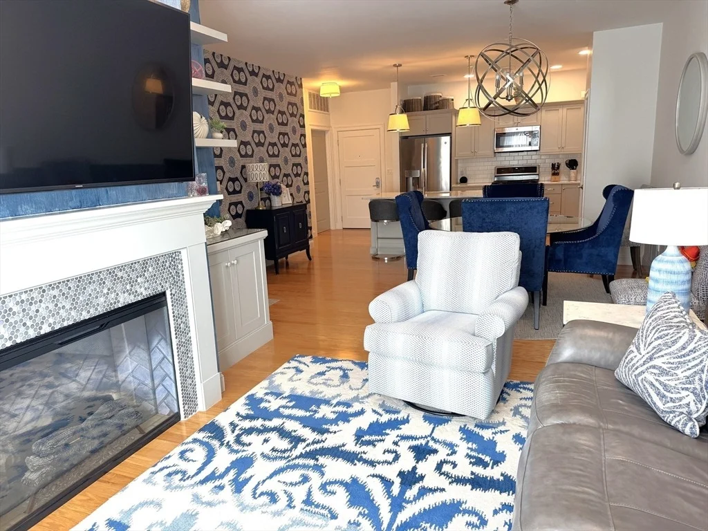 Photo of Unit 307 at 1 Revolution Way