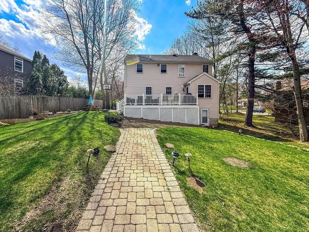 Photo of 2 Larson Rd
