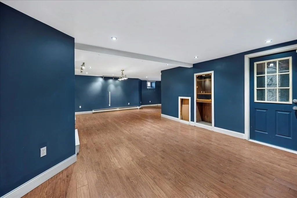 Photo of 1073 New Boston Rd