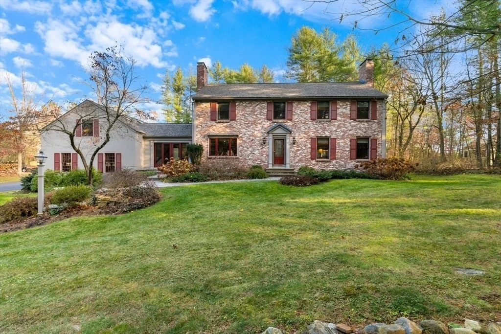 Photo of 50 Stonecleave Rd