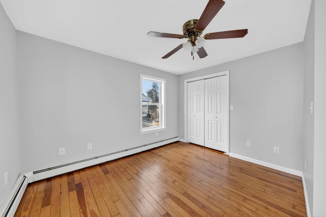 Photo of 165 Grant St