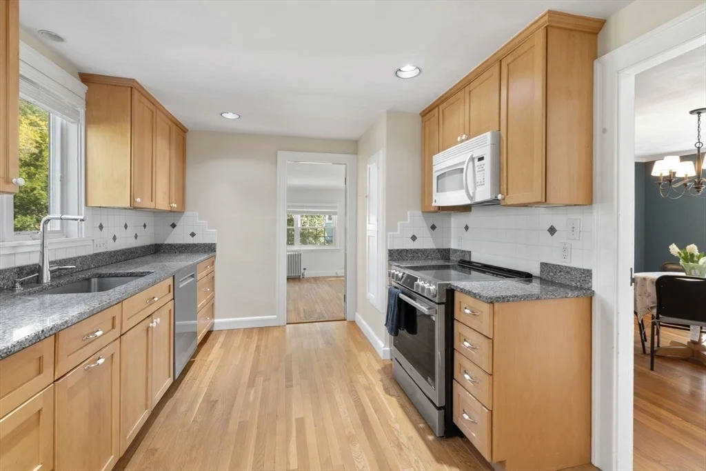 Photo of 64 Gayland Rd