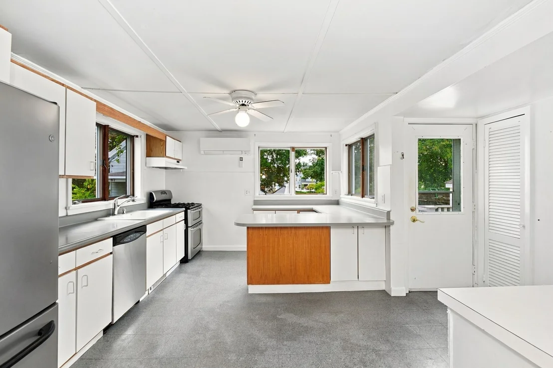 Photo of 85 Pine St