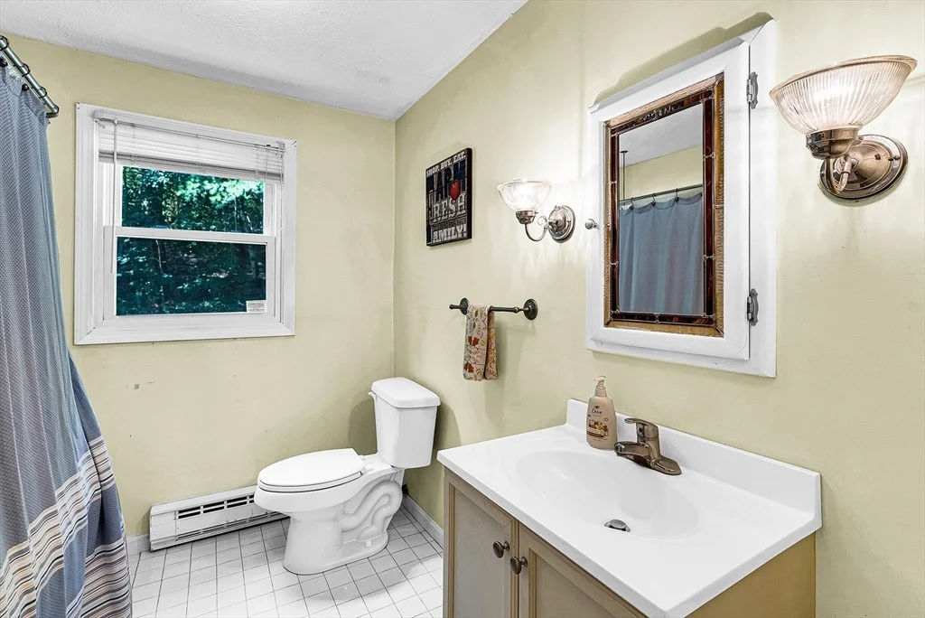 Photo of 102 Lower Gore Rd