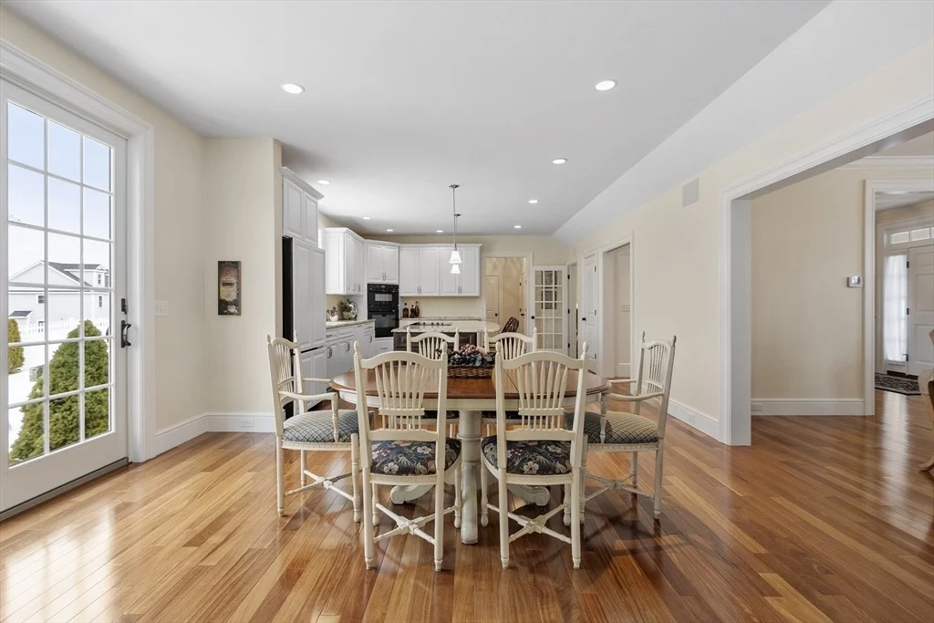 Photo of 64 Old Stone Cir