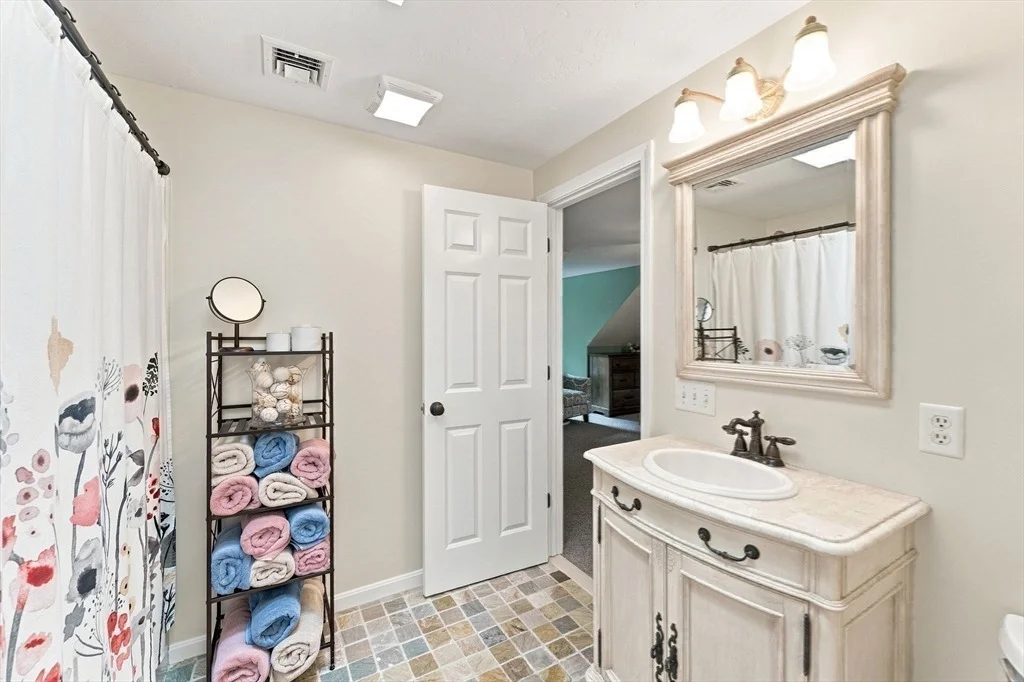Photo of 115 Sutton Rd