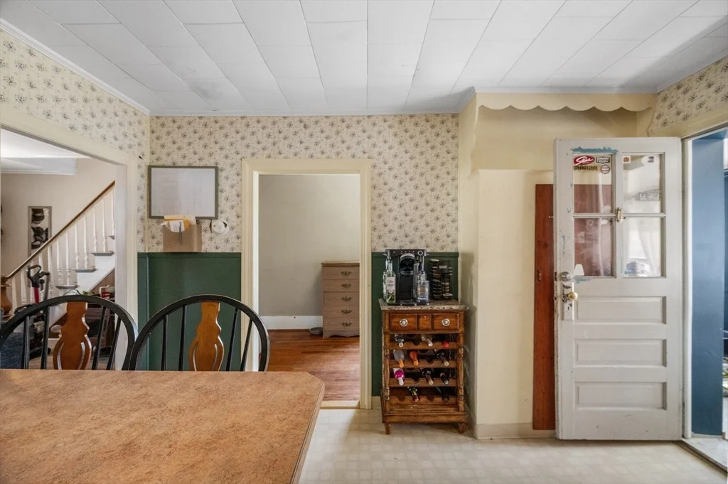 Photo of 2271 Main St