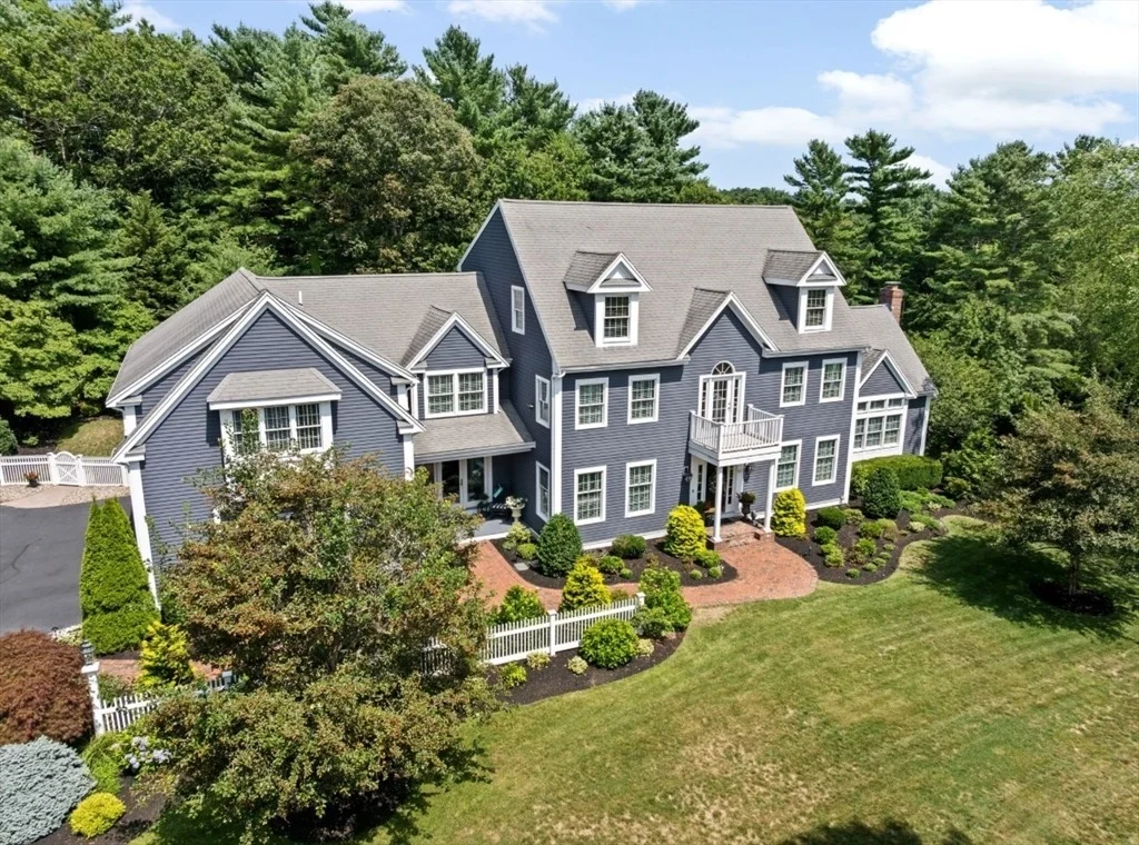 Photo of 160 Hillcrest Rd