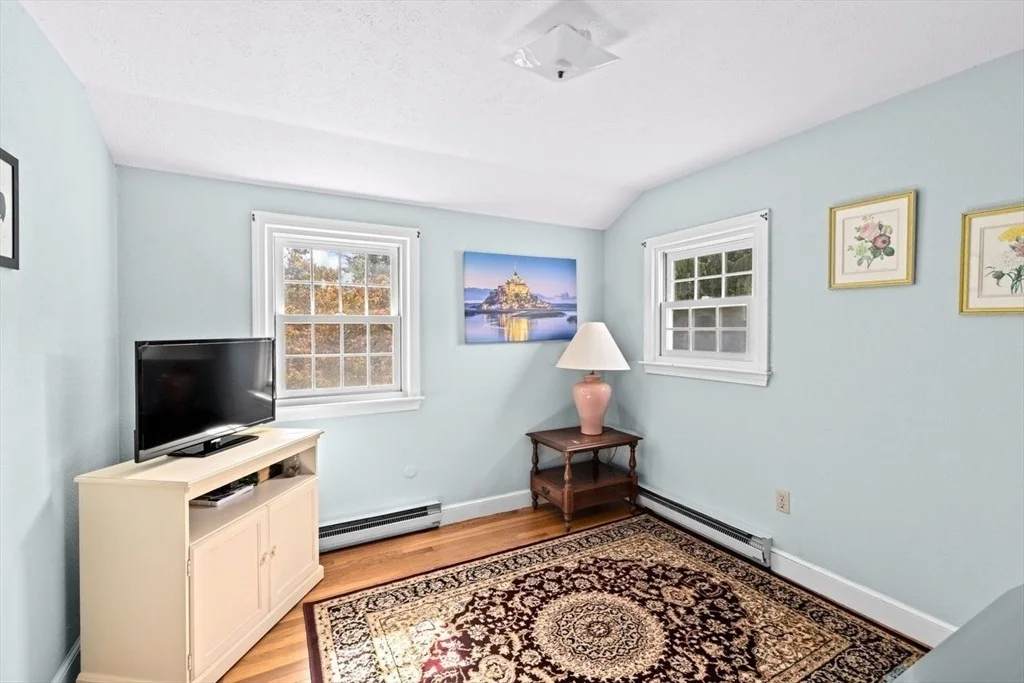 Photo of 28 Riverside Drive