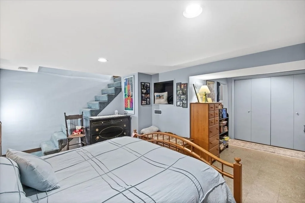 Photo of 43 Keyes St