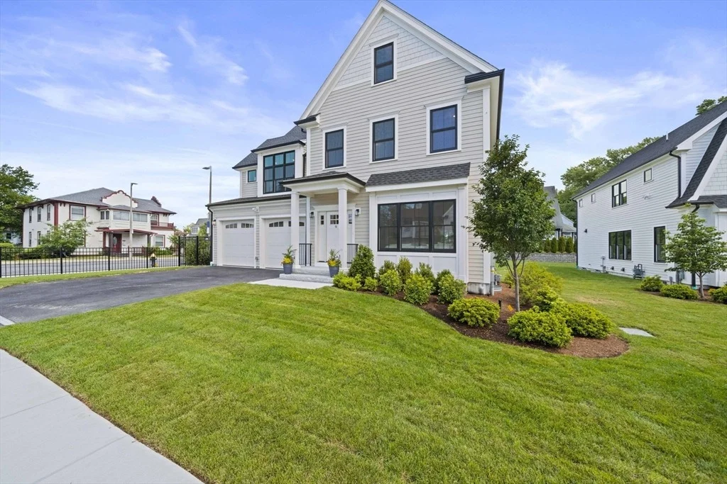 Photo of 9 Mina Way