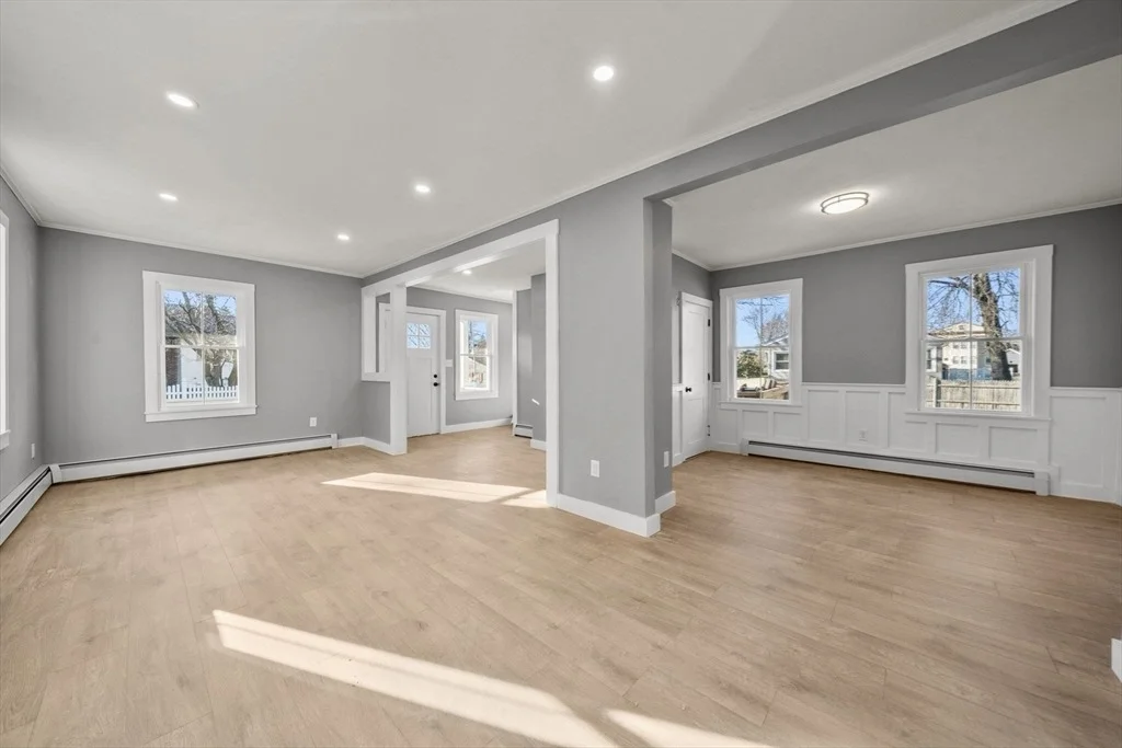 Photo of 31 Dexter St