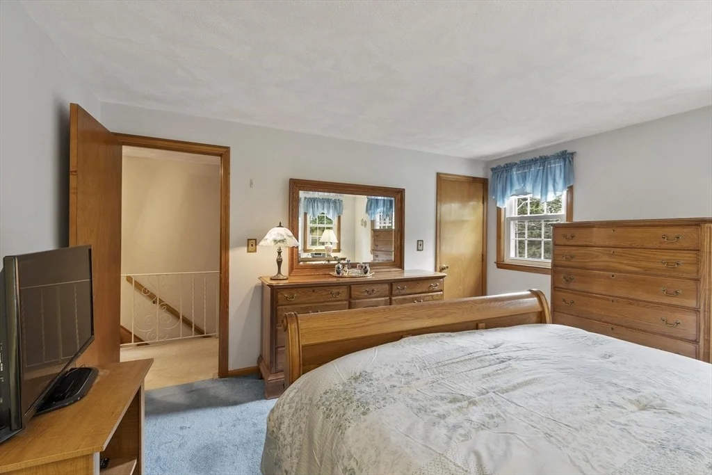 Photo of 7 Susan Dr
