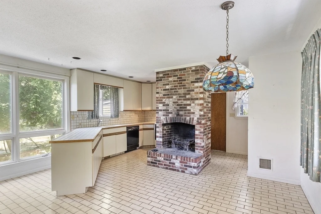Photo of 245 Elm St