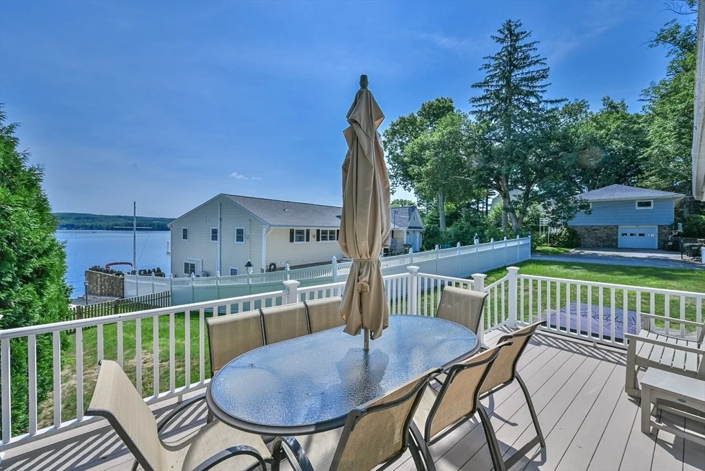 Photo of 261 Thompson Road
