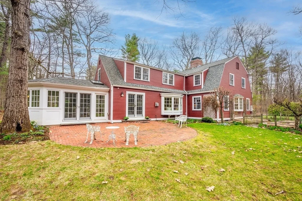 Photo of 134 Sandy Pond Rd
