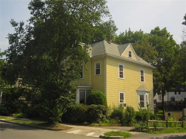 Photo of 79 Bancroft Avenue